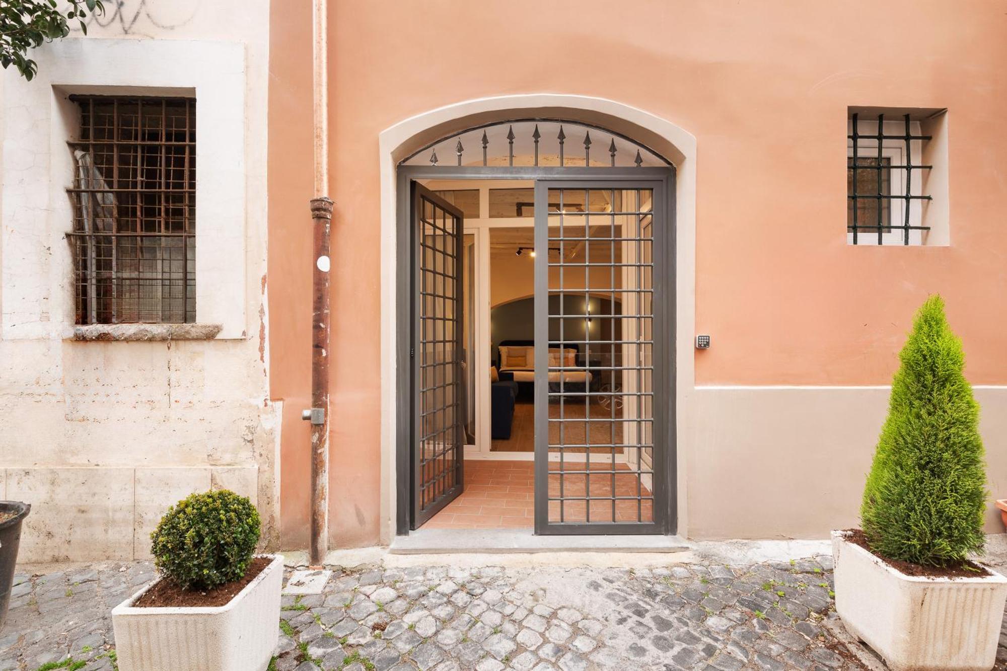 Leopardo Boutique Apartment In Trastevere Rom Eksteriør billede