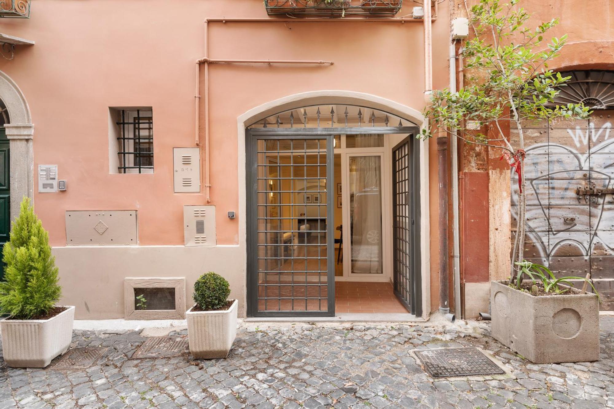 Leopardo Boutique Apartment In Trastevere Rom Eksteriør billede