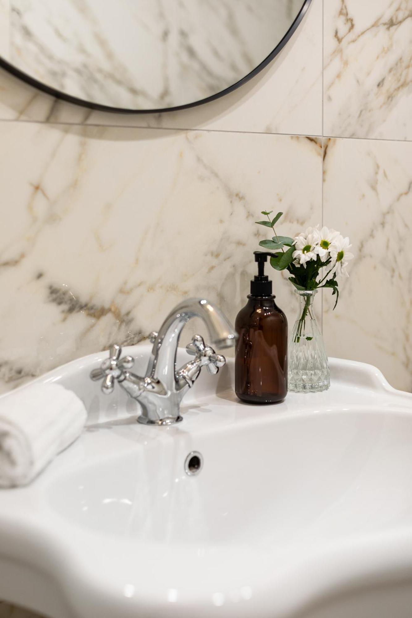 Leopardo Boutique Apartment In Trastevere Rom Eksteriør billede